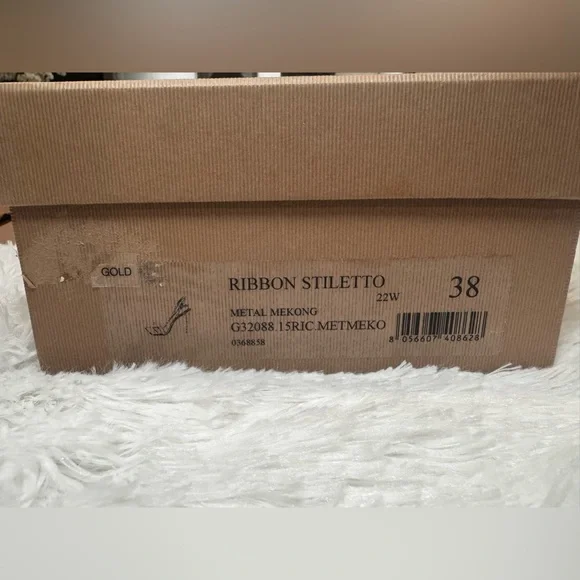 Gianvito Rossi Metallic Gold Heels - Picture 10 of 16